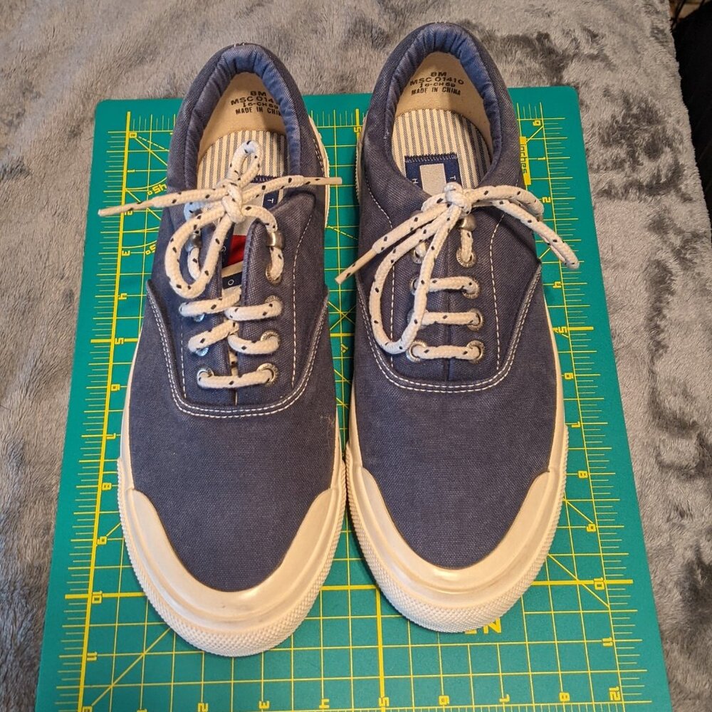 Tommy Hilfiger sneakers size 8